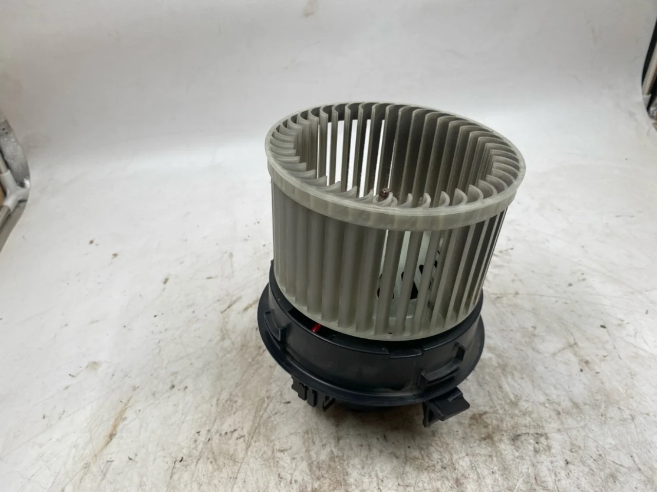 Opel / Vauxhall CORSA F 2020- Fűtésventilátor motor nézet 2