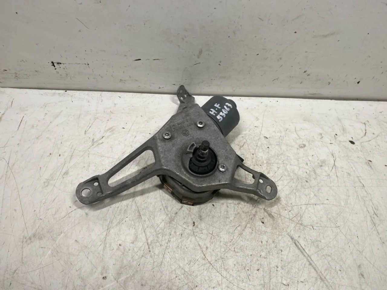 BMW I3 I01 2013-22 Ablaktörlő motor, szélvédő