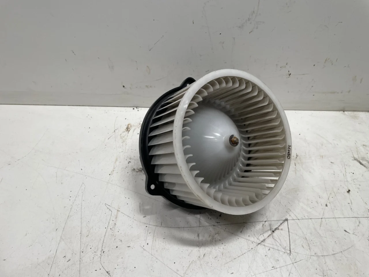 Tesla MODEL S 2013- Motor ventilator încălzire vedere 2