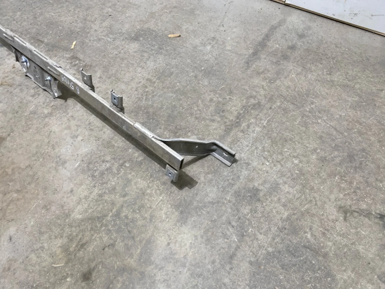 Porsche TAYCAN 2020- Body shell view 3