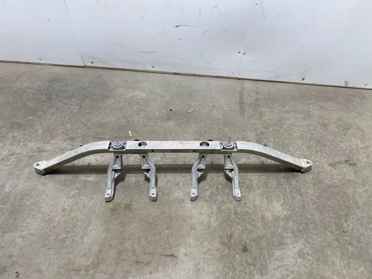 Porsche TAYCAN 2020- Body shell view 4