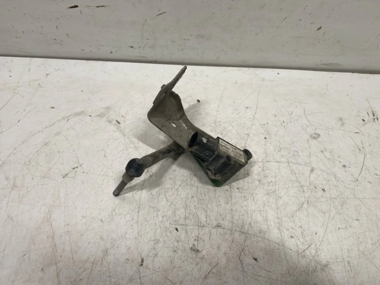 Tesla MODEL S 2013- Senzor reglaj nivel / suspensie pneumatică