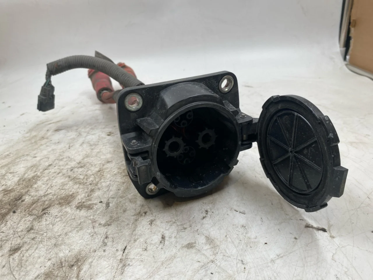 Nissan LEAF 2011-17 Charging port cover, electric / hybrid view 2