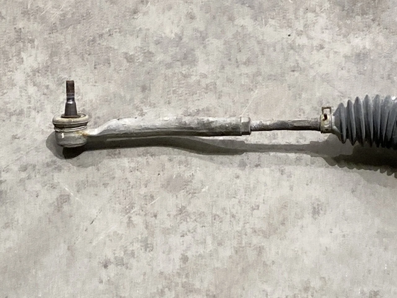 Nissan LEAF 2011-17 Hydraulic power steering rack view 3