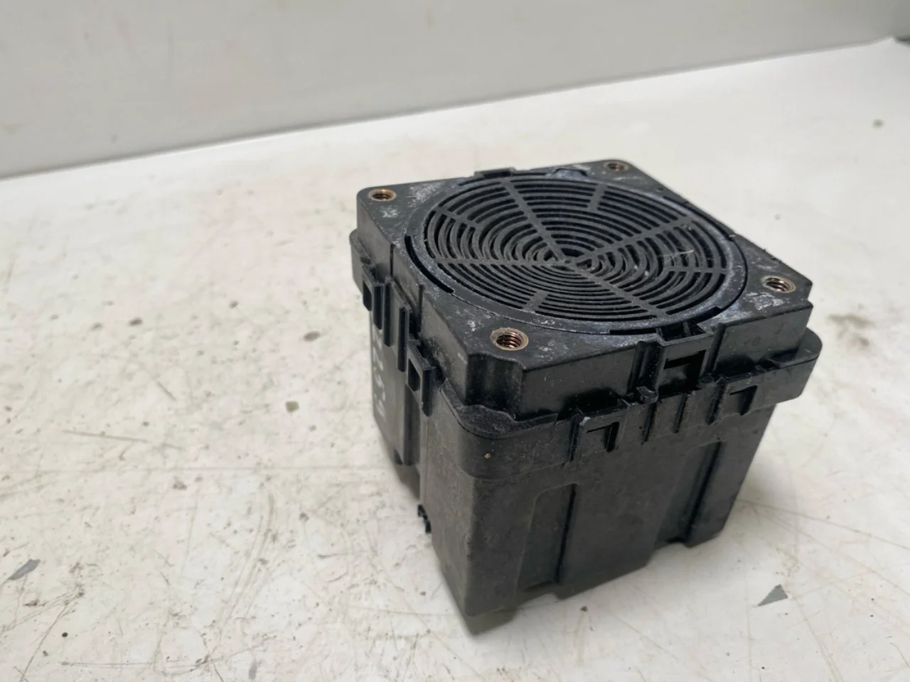 Mercedes EQB X243 2022- Difuzor sunet motor