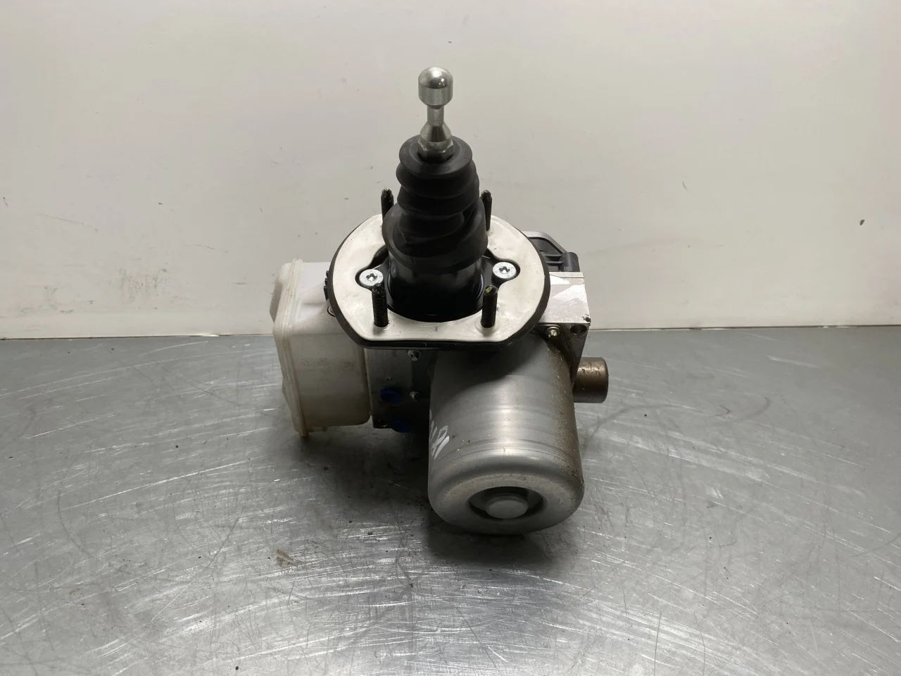 Byd ATTO 3 2022- ABS hidraulika egység (tömb) nézet 3