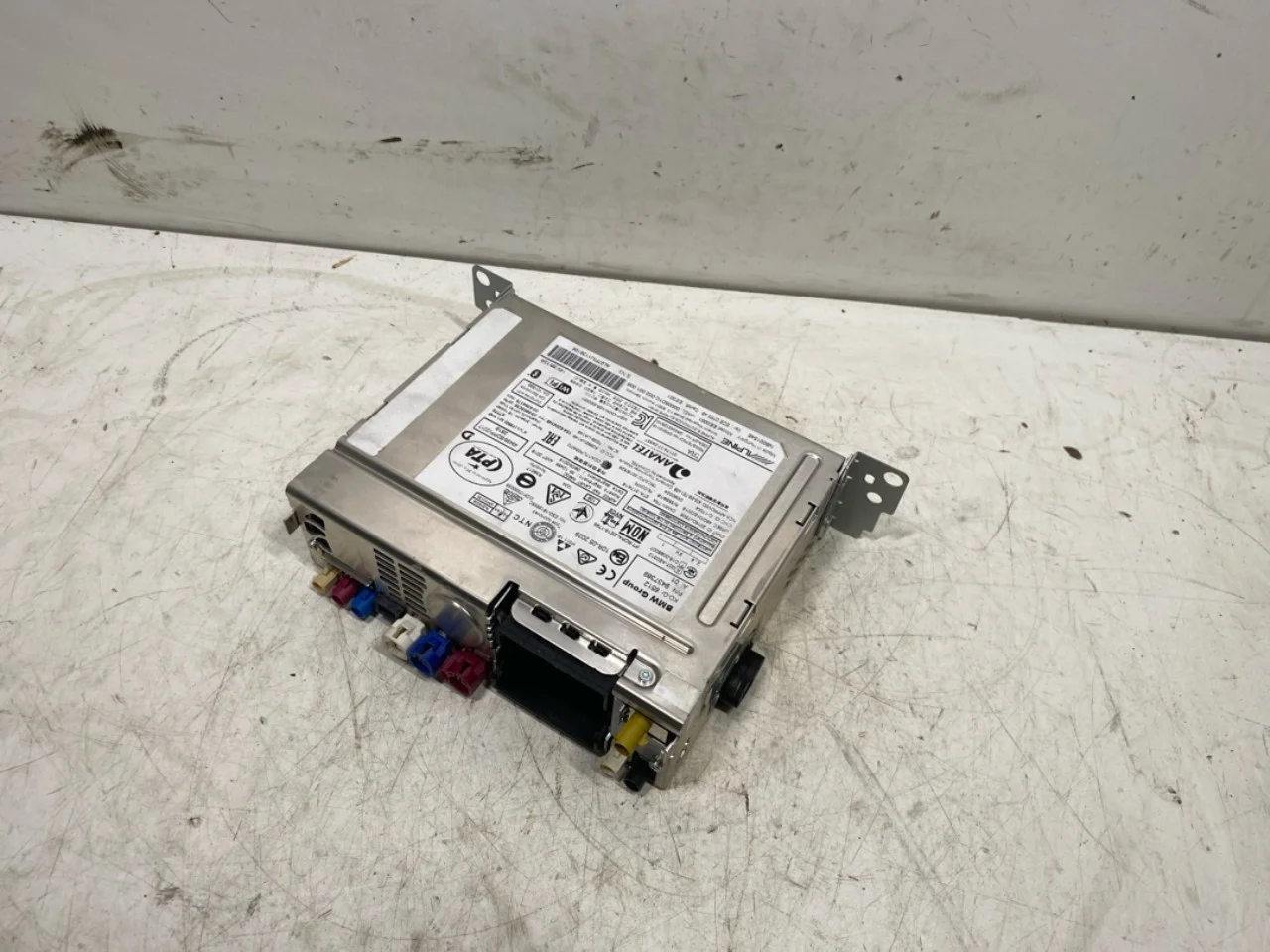 BMW I3 I01 2013-22 Radio view 2