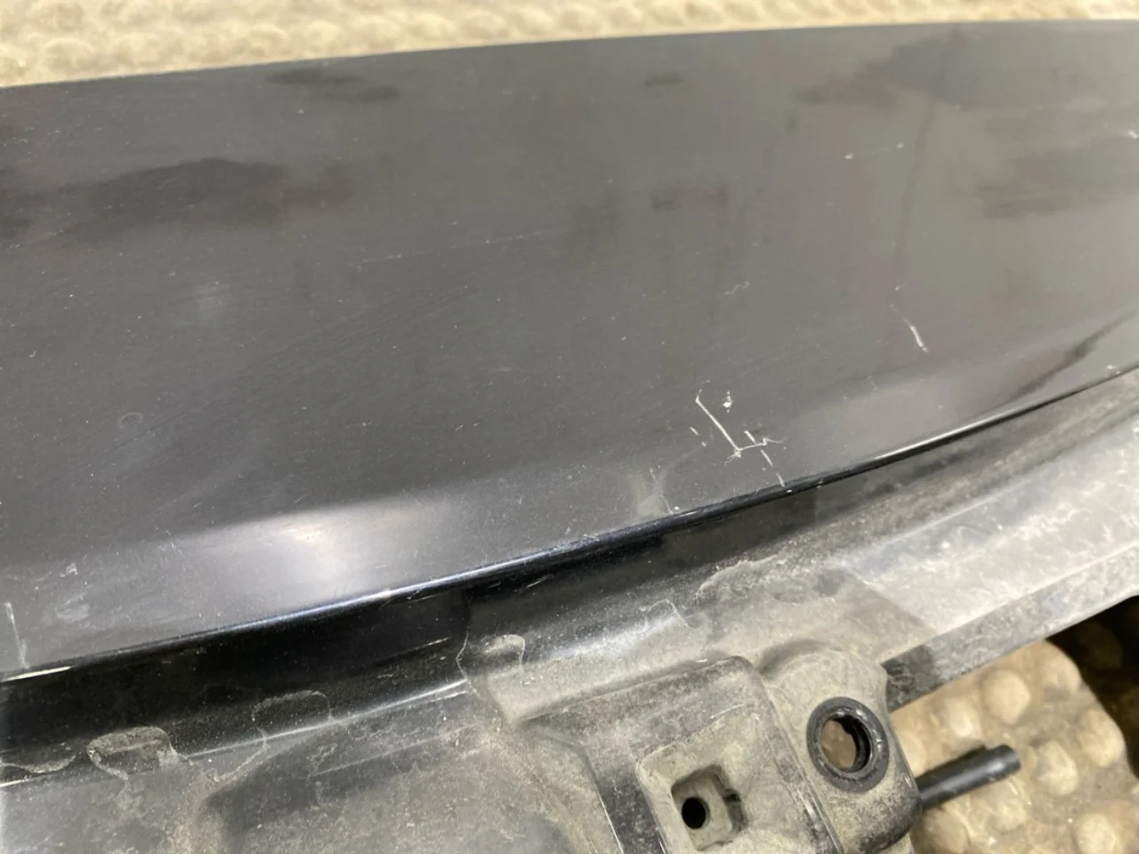 Nissan LEAF 2011-17 Spoiler, tailgate view 2
