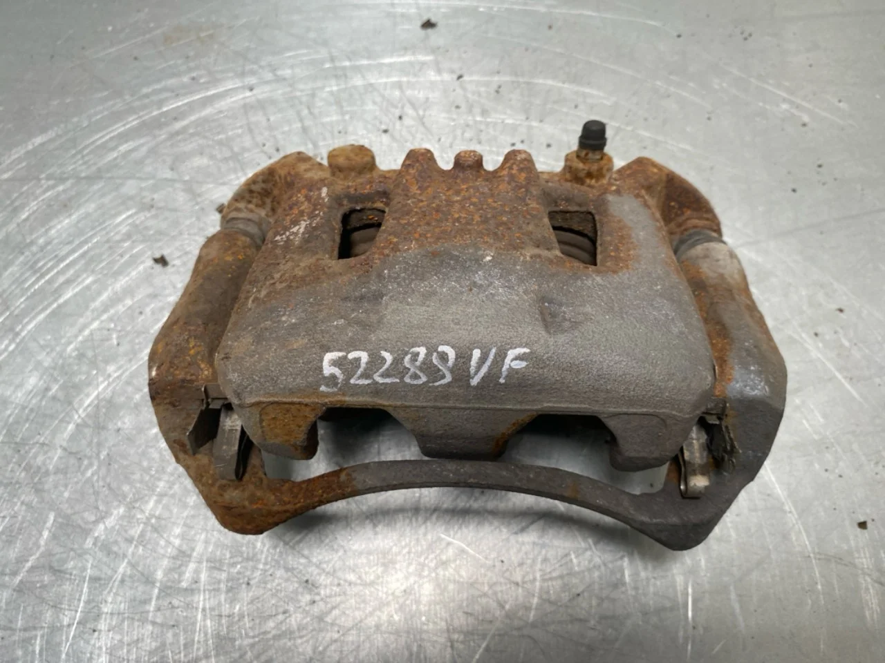Nissan LEAF 2017-24 Front left brake caliper