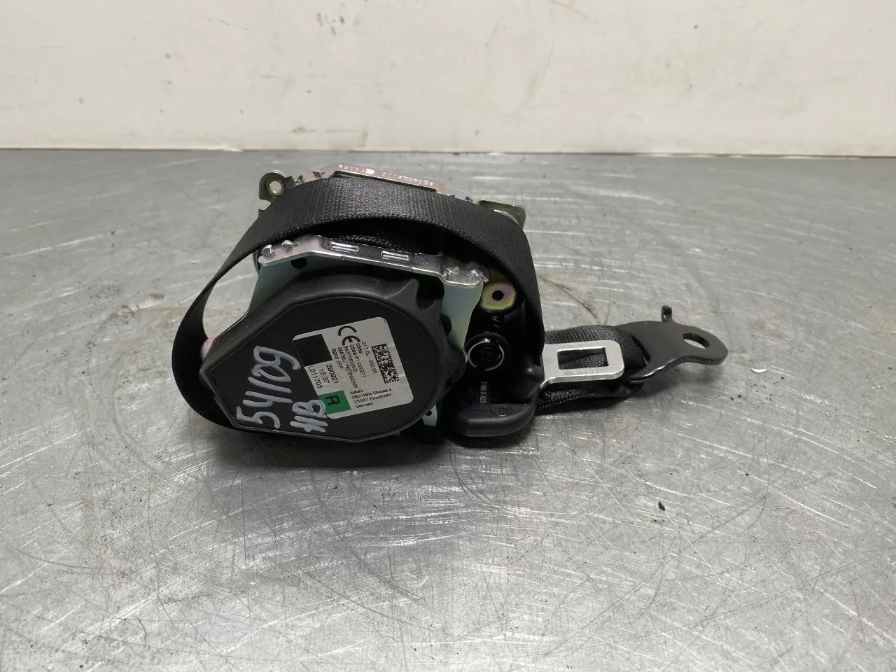 Porsche TAYCAN 2020- Rear right seat belt