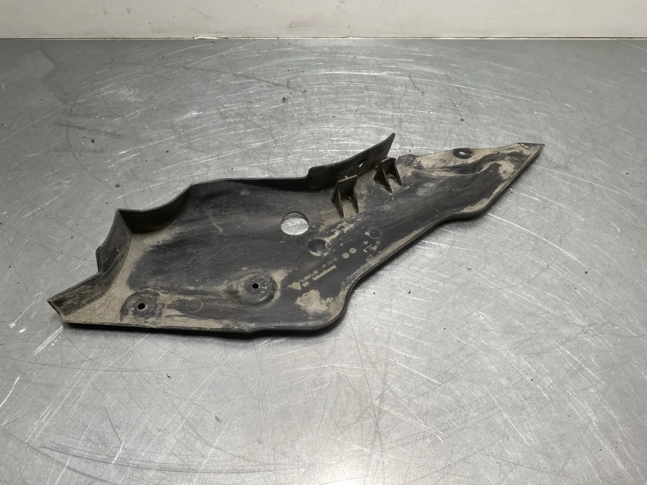 Porsche TAYCAN 2020- Underbody protection plate (engine/gearbox/floor) view 3