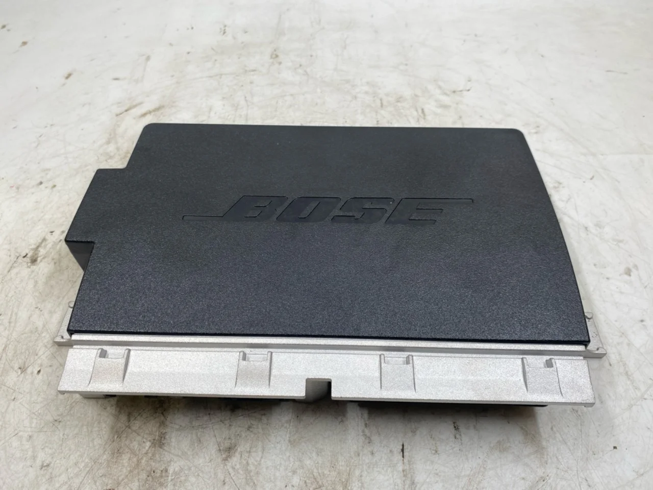 Porsche TAYCAN 2020- Radio / hi-fi amplifier