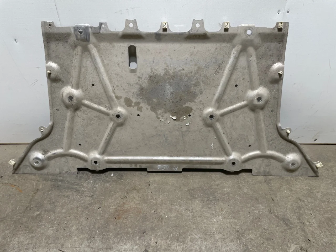 BMW I4 G26 2021-> Underbody protection plate (engine/gearbox/floor)