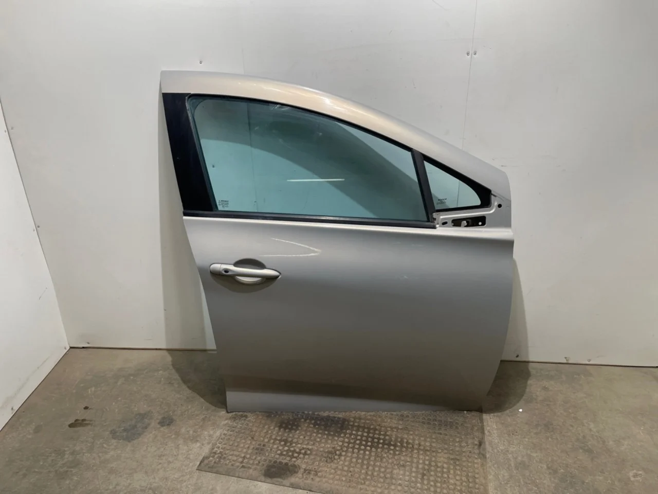Renault ZOE/E- TECH 2013--> Ajtó, 4 ajtós, első, jobb