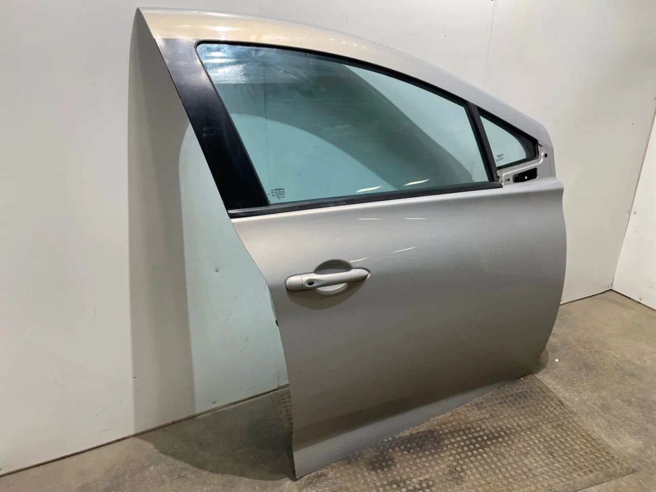 Renault ZOE/E- TECH 2013--> Ajtó, 4 ajtós, első, jobb nézet 2