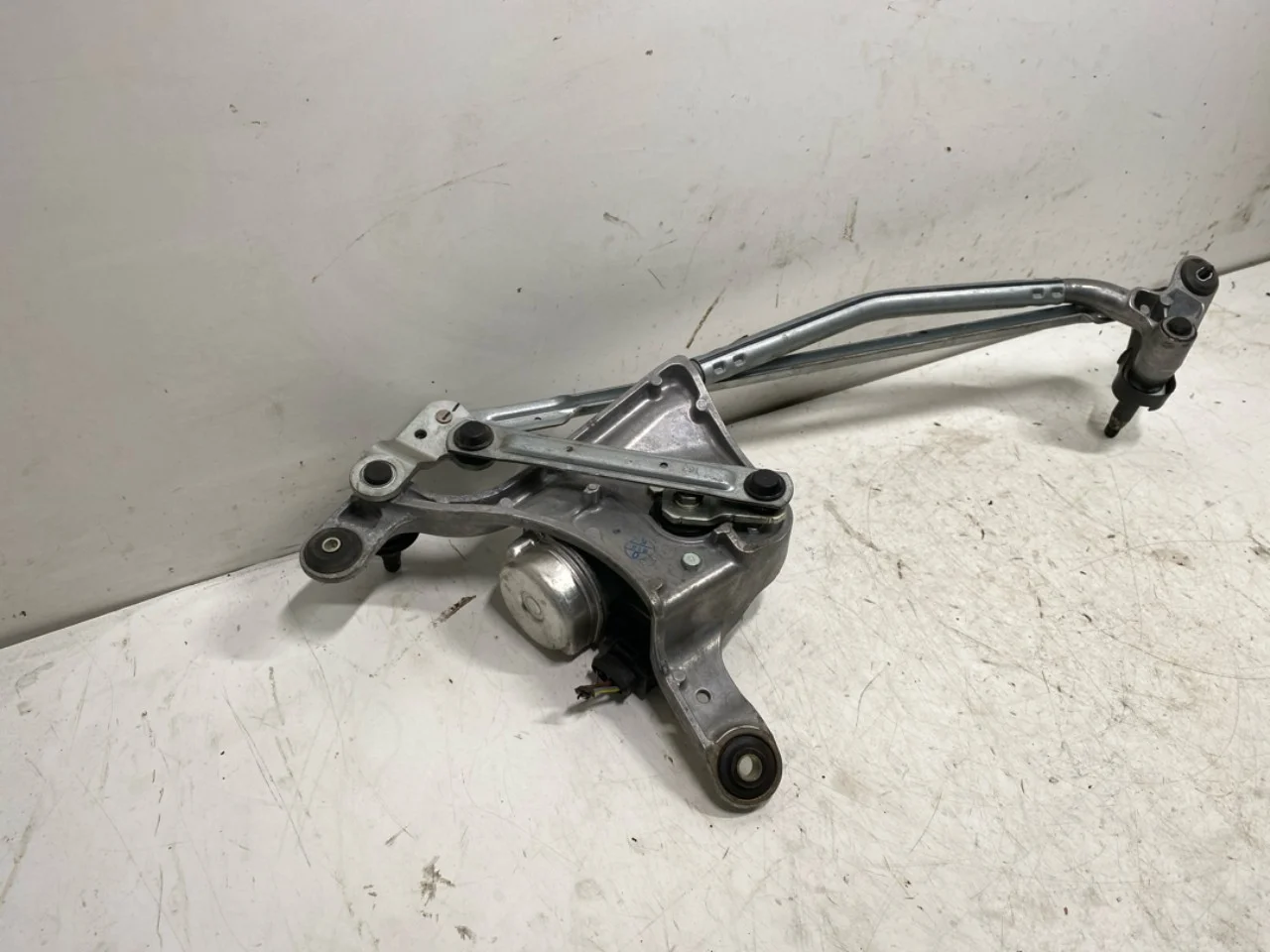 Audi E-TRON, S GE 2019- Windshield wiper motor view 2