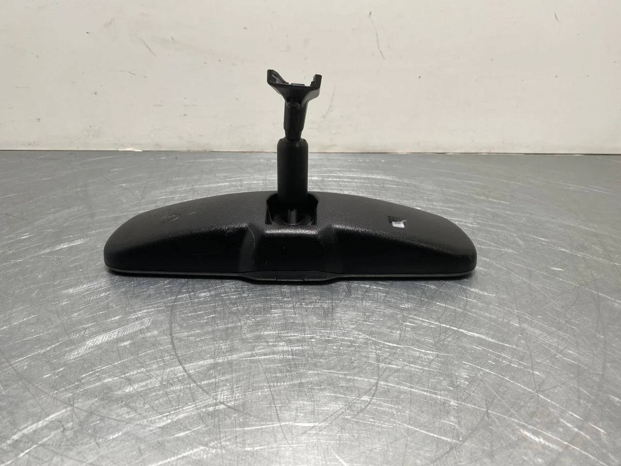 Nissan LEAF 2017-24 Interior rear-view mirror view 3