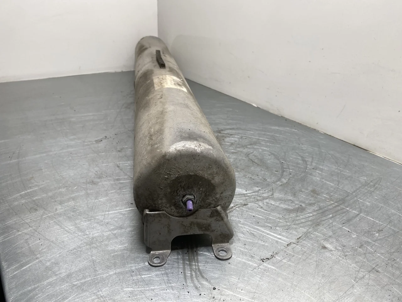 Porsche TAYCAN 2020- Rezervor de presiune pentru suspensie pneumatică vedere 2