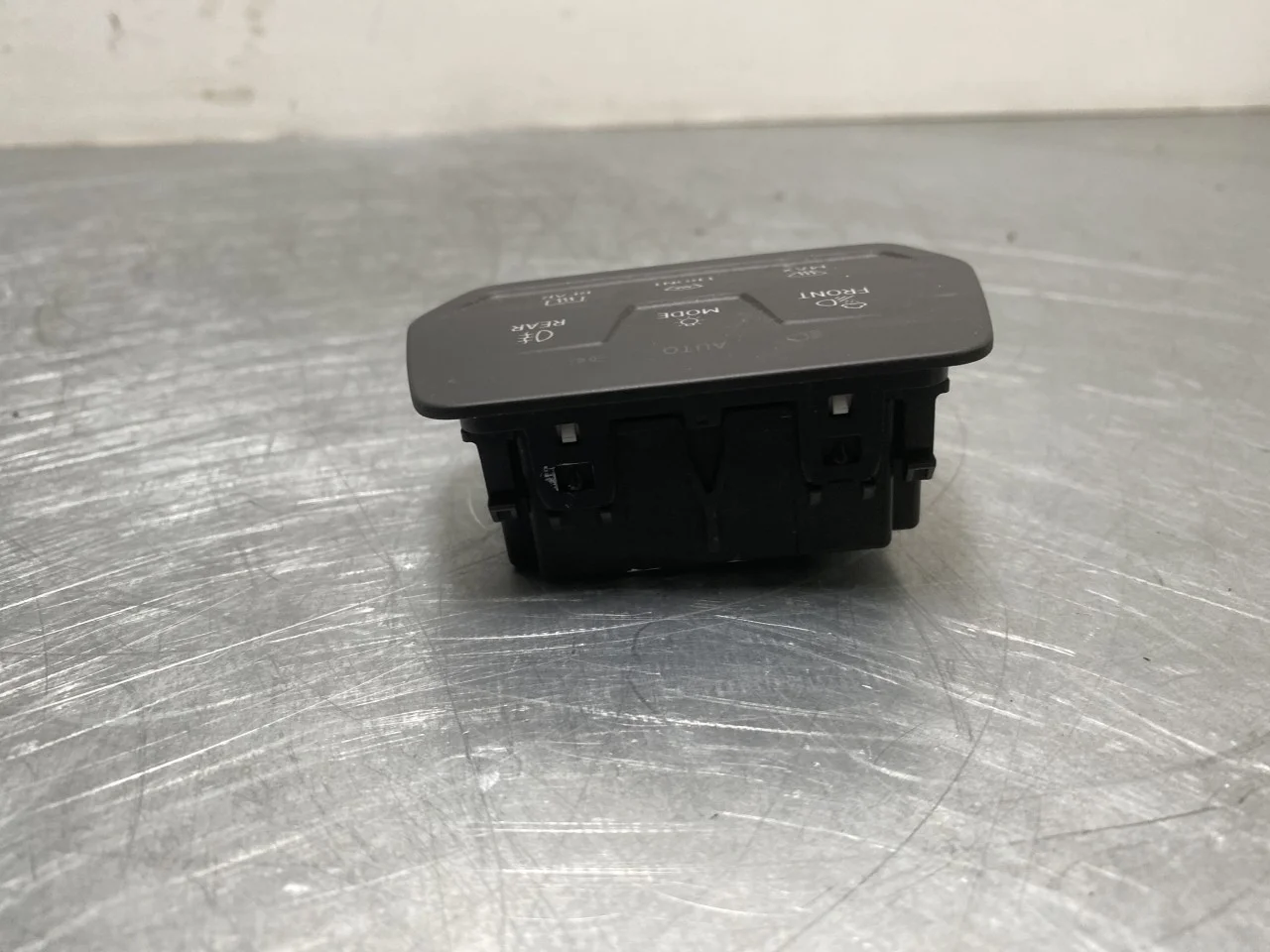 Volkswagen ID BUZZ/CARGO 2022- Headlight switch view 4