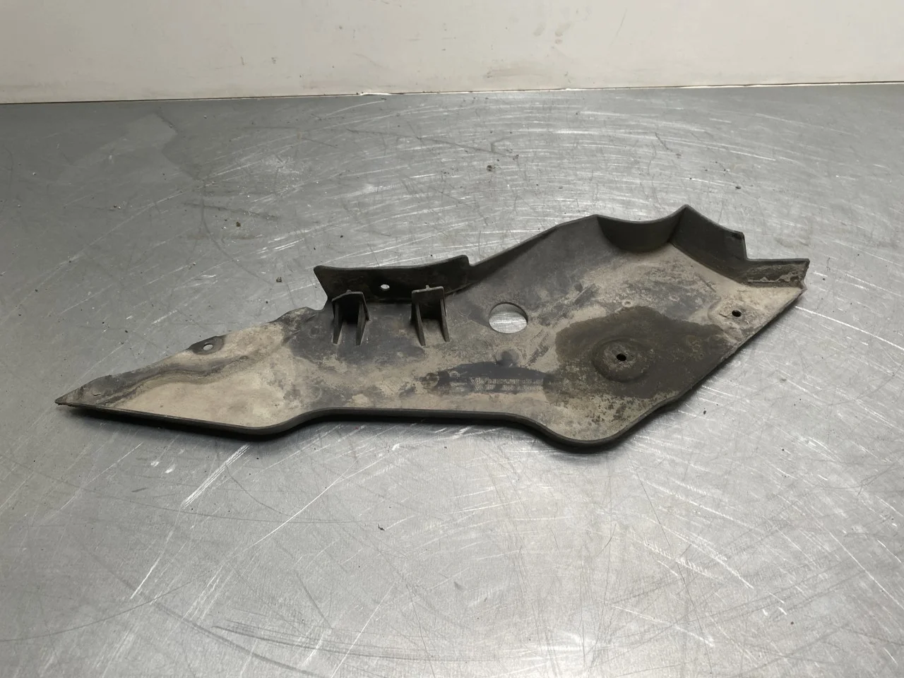 Porsche TAYCAN 2020- Underbody protection plate (engine/gearbox/floor) view 2