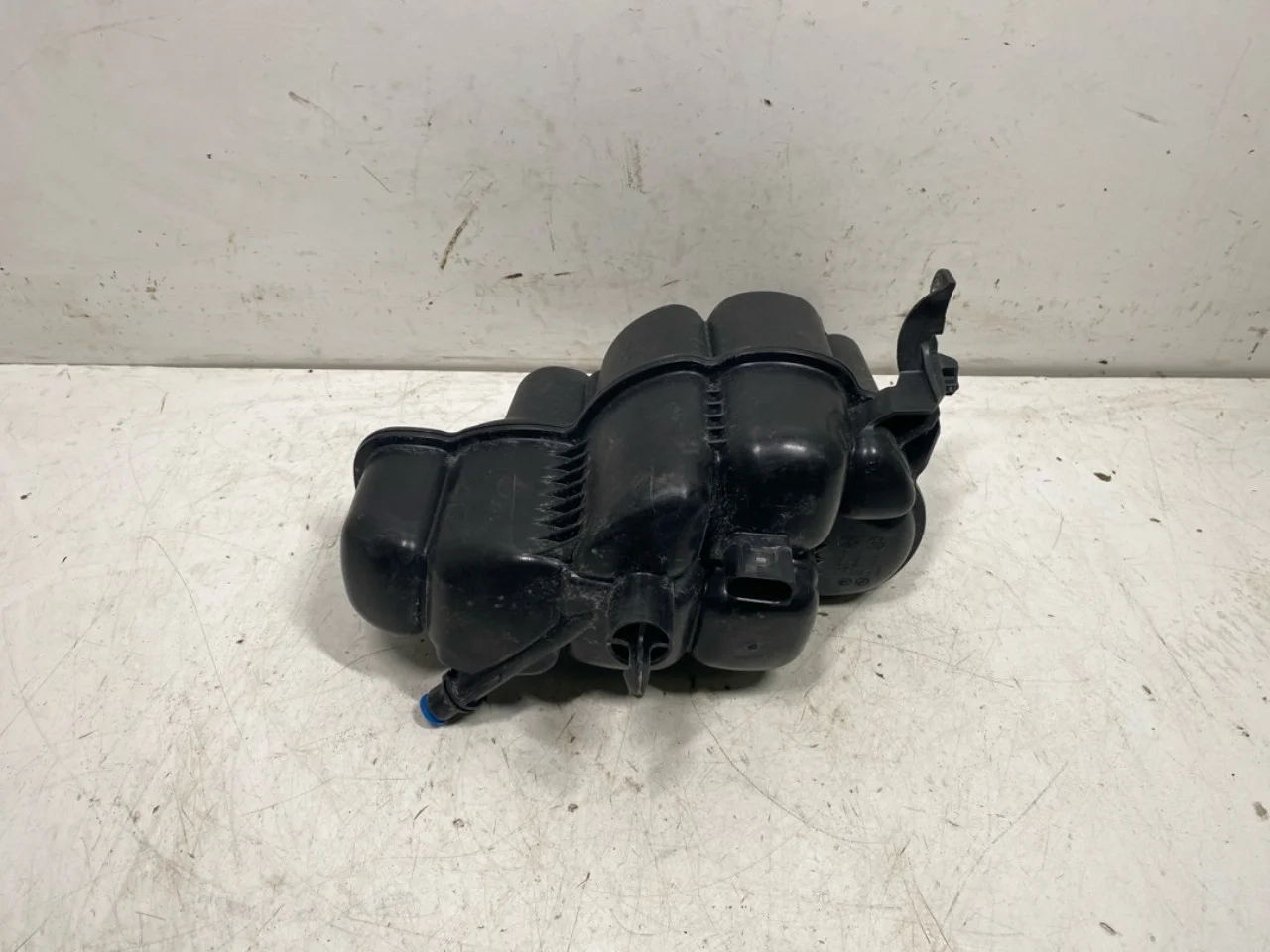 BMW X1/IX1 U11 2023- Expansion tank