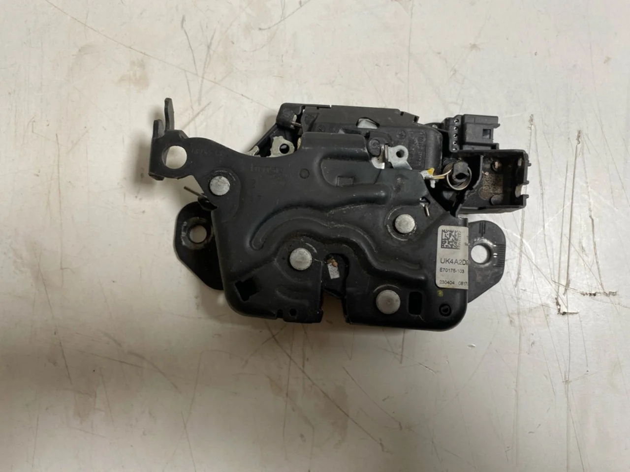 BMW X1/IX1 U11 2023- Tailgate lock