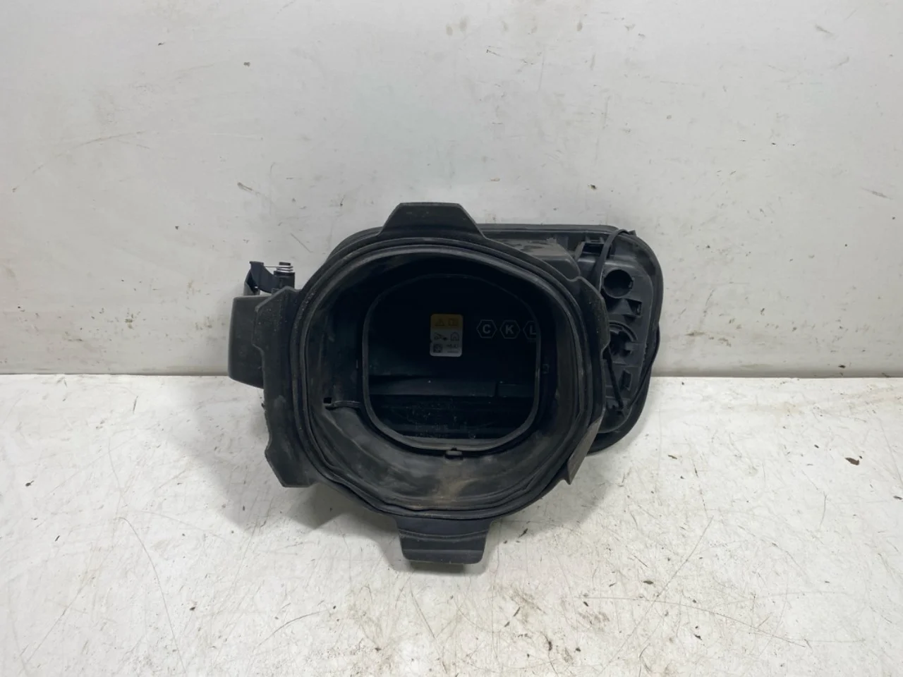 BMW X1/IX1 U11 2023- Charging port cover, electric / hybrid view 4