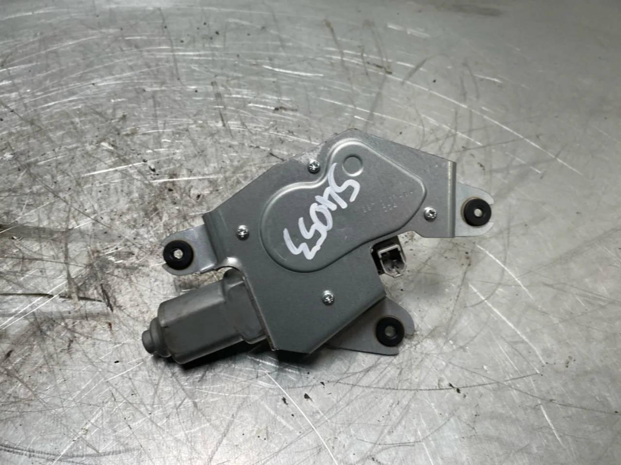 Nissan LEAF 2011-17 Ablaktörlő motor, csomagtérajtó nézet 4