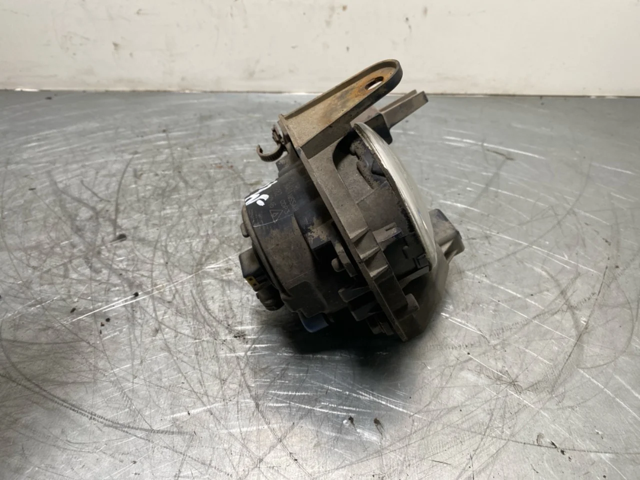 Nissan LEAF 2011-17 Cornering / fog lamp view 2