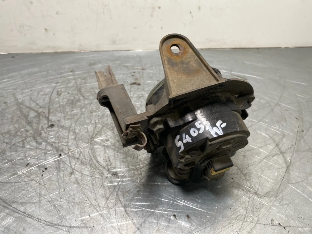 Nissan LEAF 2011-17 Cornering / fog lamp view 3
