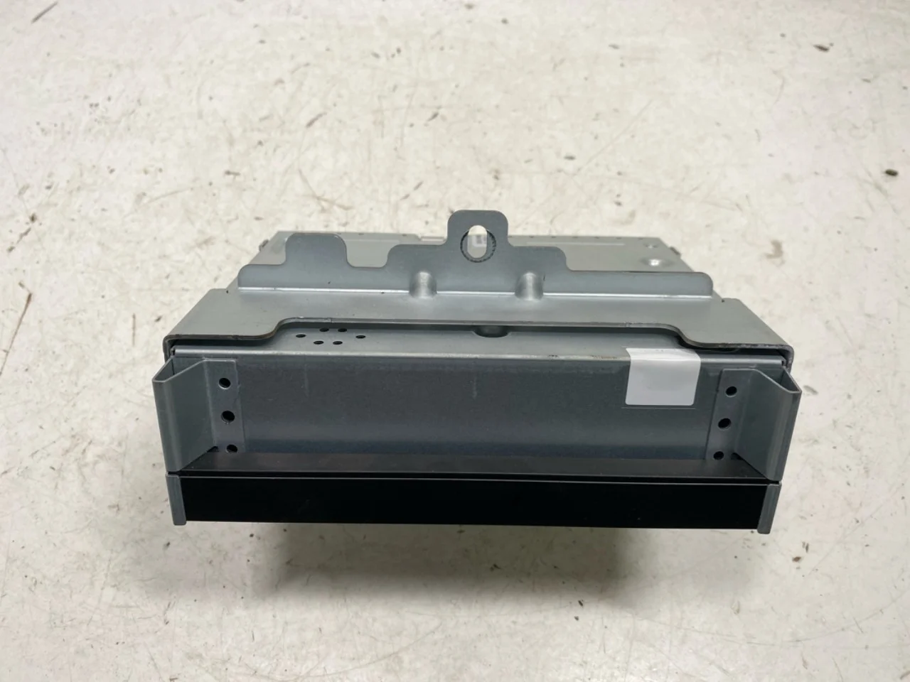 Hongqi E-HS9 2022- Radio