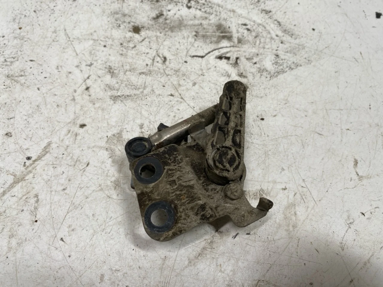 Hongqi E-HS9 2022- Level control / air suspension sensor view 3