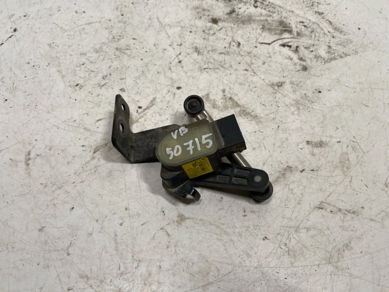 Hongqi E-HS9 2022- Level control / air suspension sensor