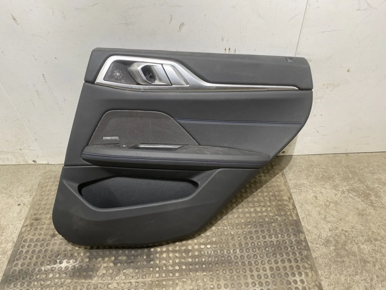 BMW I4 G26 2021-> Ajtókárpit, jobb