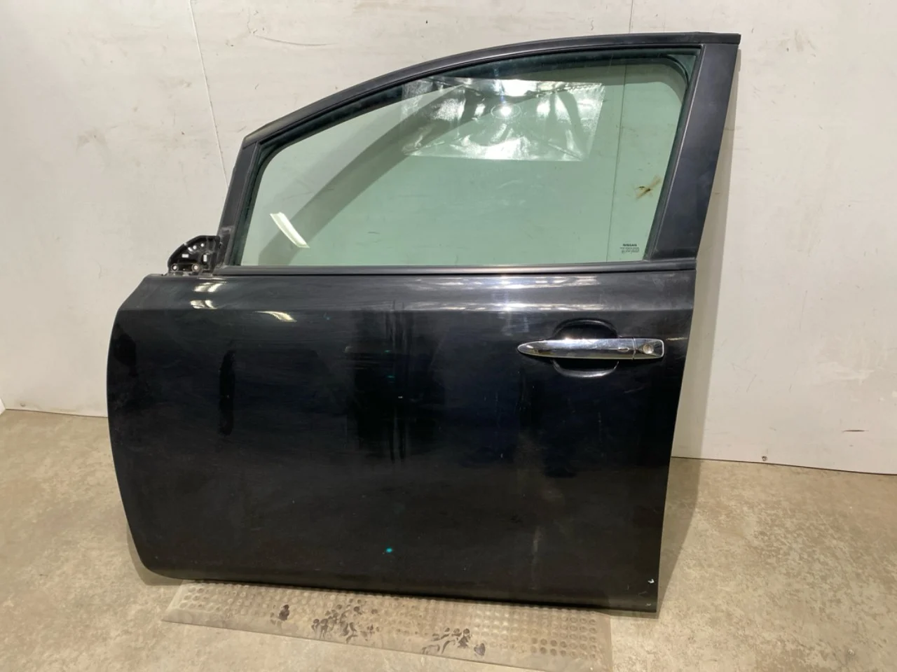 Nissan LEAF 2011-17 Ajtó, 4 ajtós, első, bal