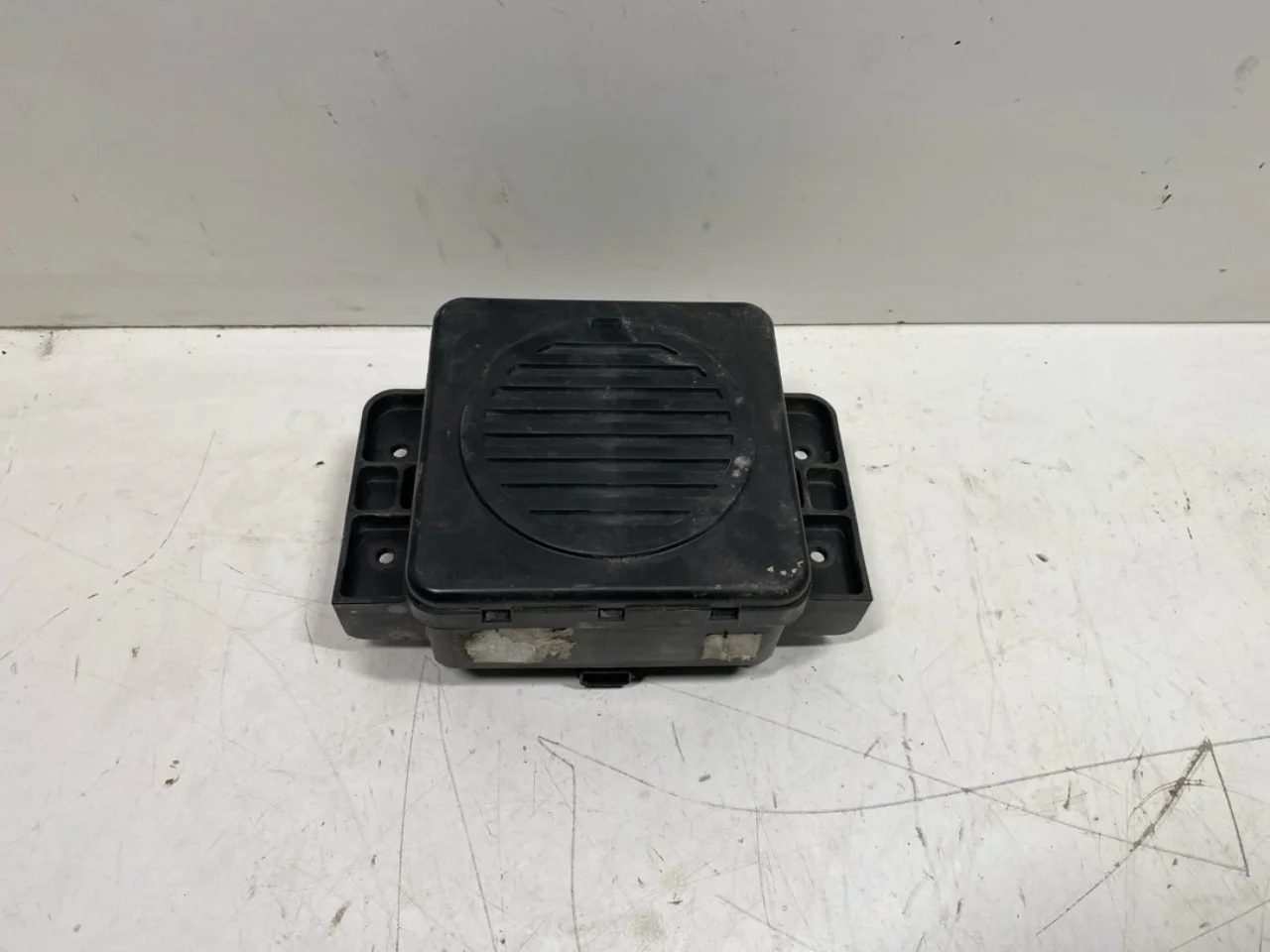 Hyundai KONA / ELECTRIC 2018-23 Difuzor sunet motor