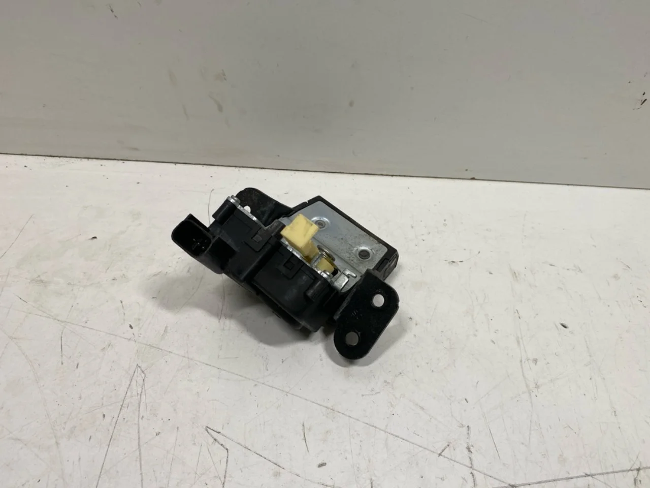 Hyundai KONA / ELECTRIC 2018-23 Tailgate lock