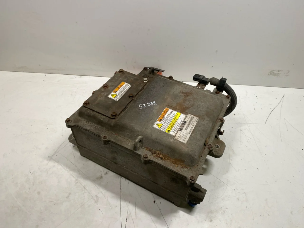 Citroen C-ZERO Inverter, 12-220V nézet 2
