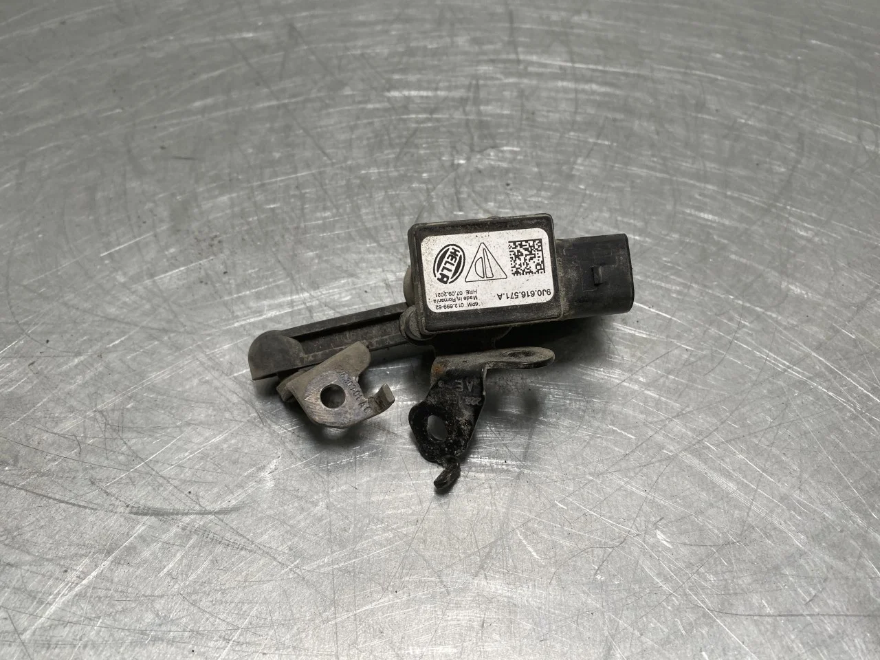 Porsche TAYCAN 2020- Level control / air suspension sensor