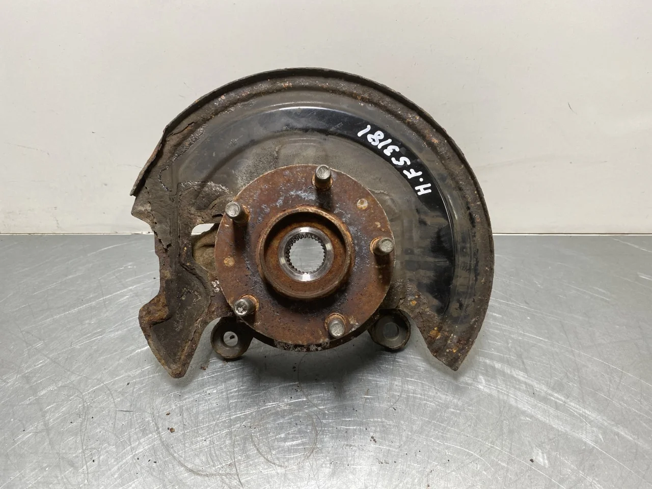 Nissan LEAF 2011-17 Front right steering knuckle