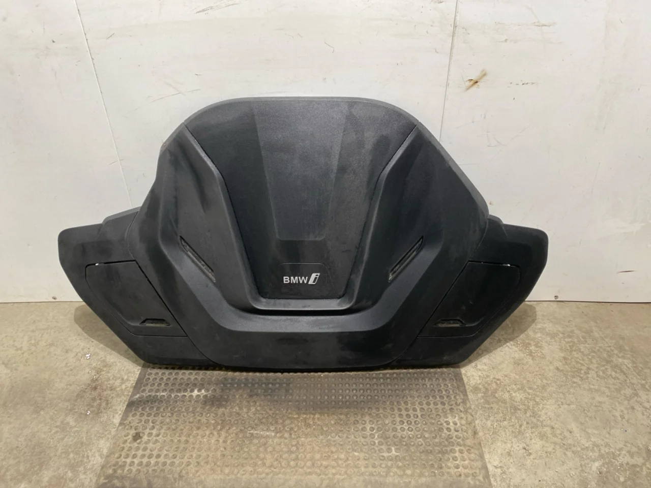 BMW I4 G26 2021-> Capac motor superior