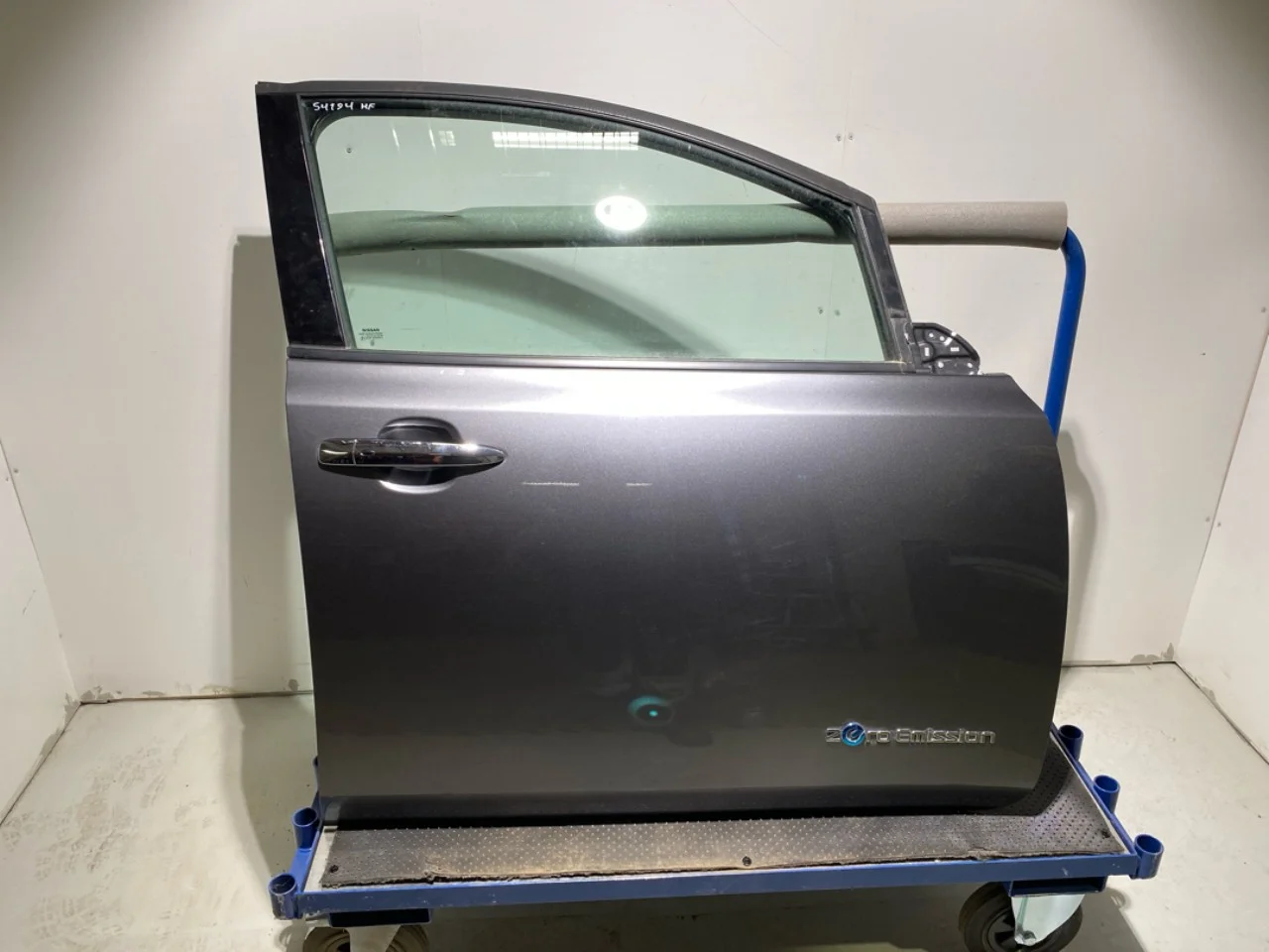 Nissan LEAF 2017-24 Ajtó, 4 ajtós, első, jobb