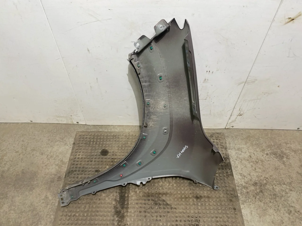 Hyundai KONA / ELECTRIC 2018-23 Front right fender view 3