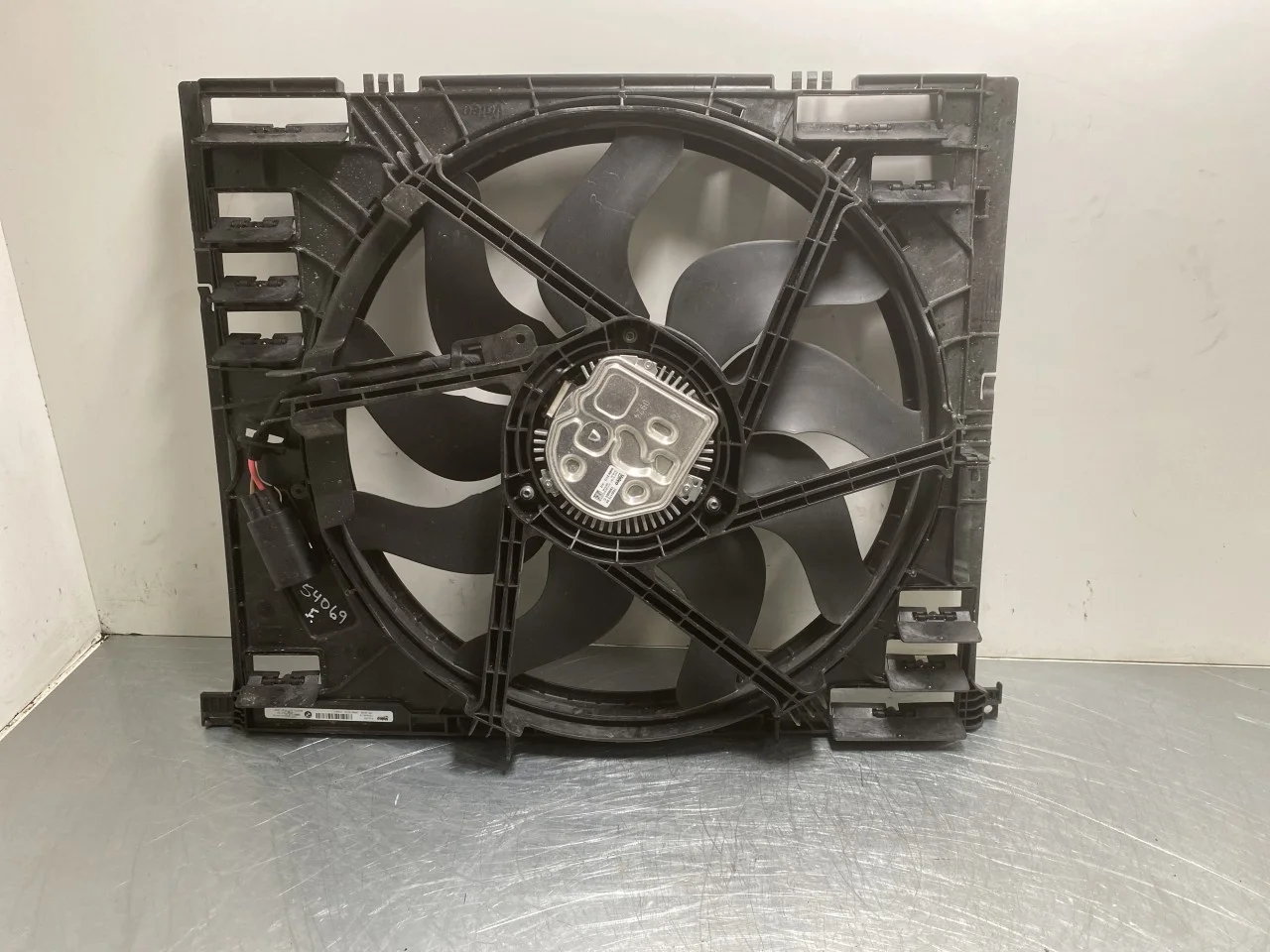 BMW I4 G26 2021-> Ventilator răcire electric