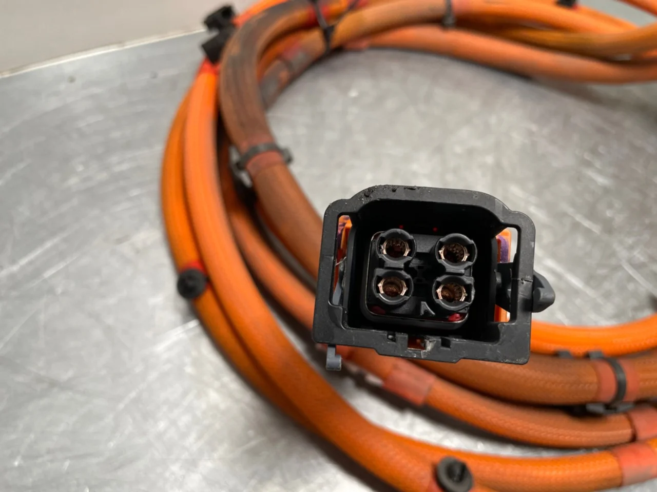 BMW I4 G26 2021-> Capac port încărcare, electric / hibrid vedere 4