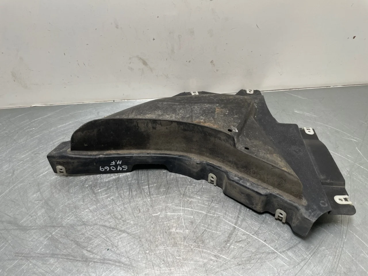 BMW I4 G26 2021-> Inner fender liner