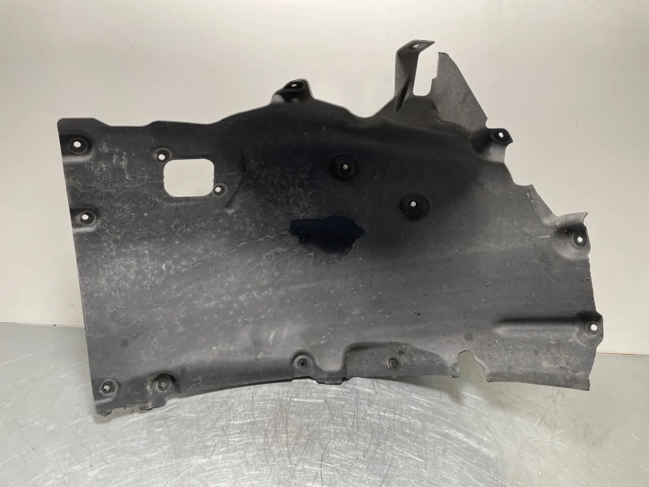 BMW I4 G26 2021-> Inner fender liner