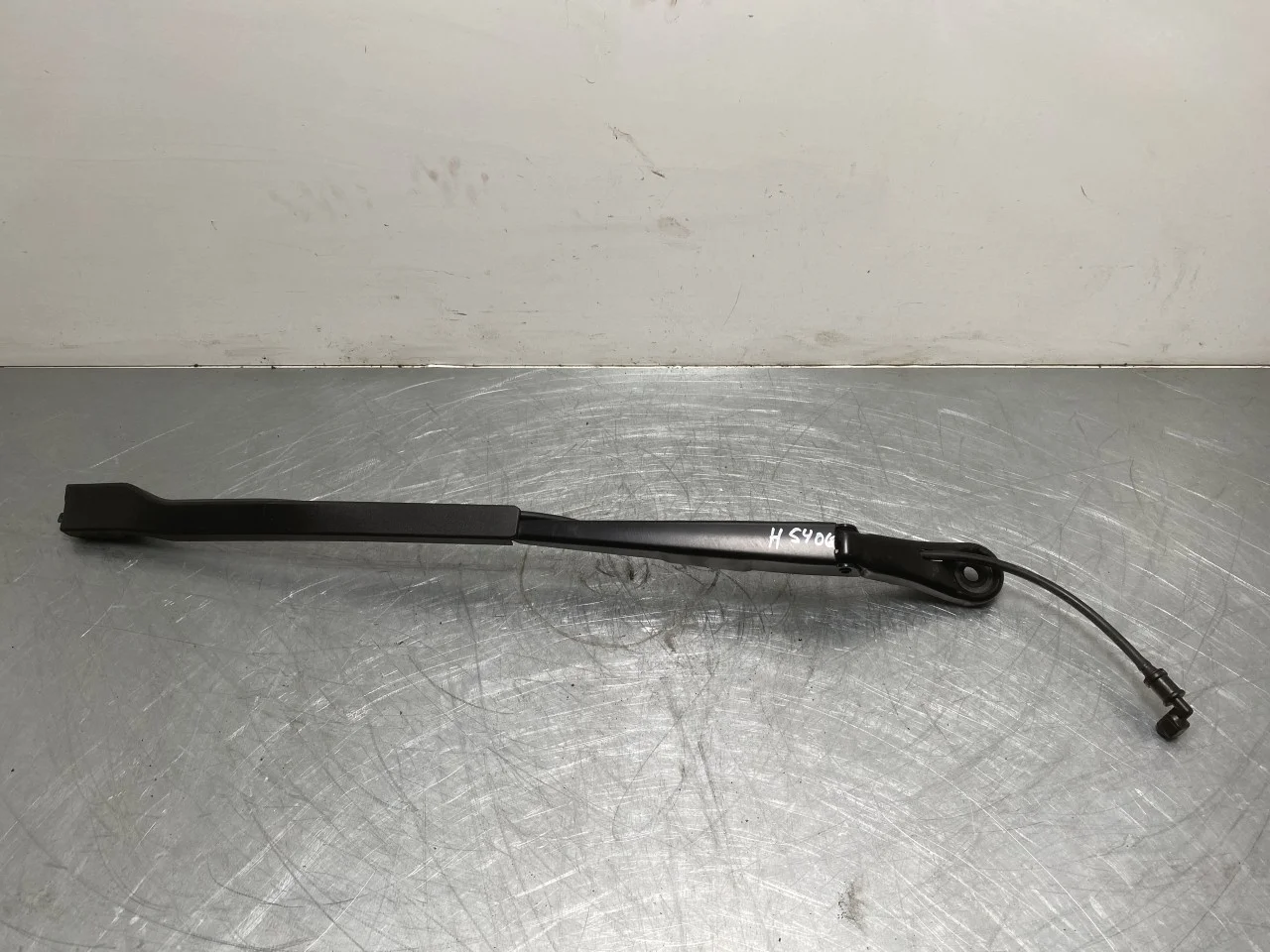 BMW I4 G26 2021-> Ablaktörlő kar(ok), szélvédő