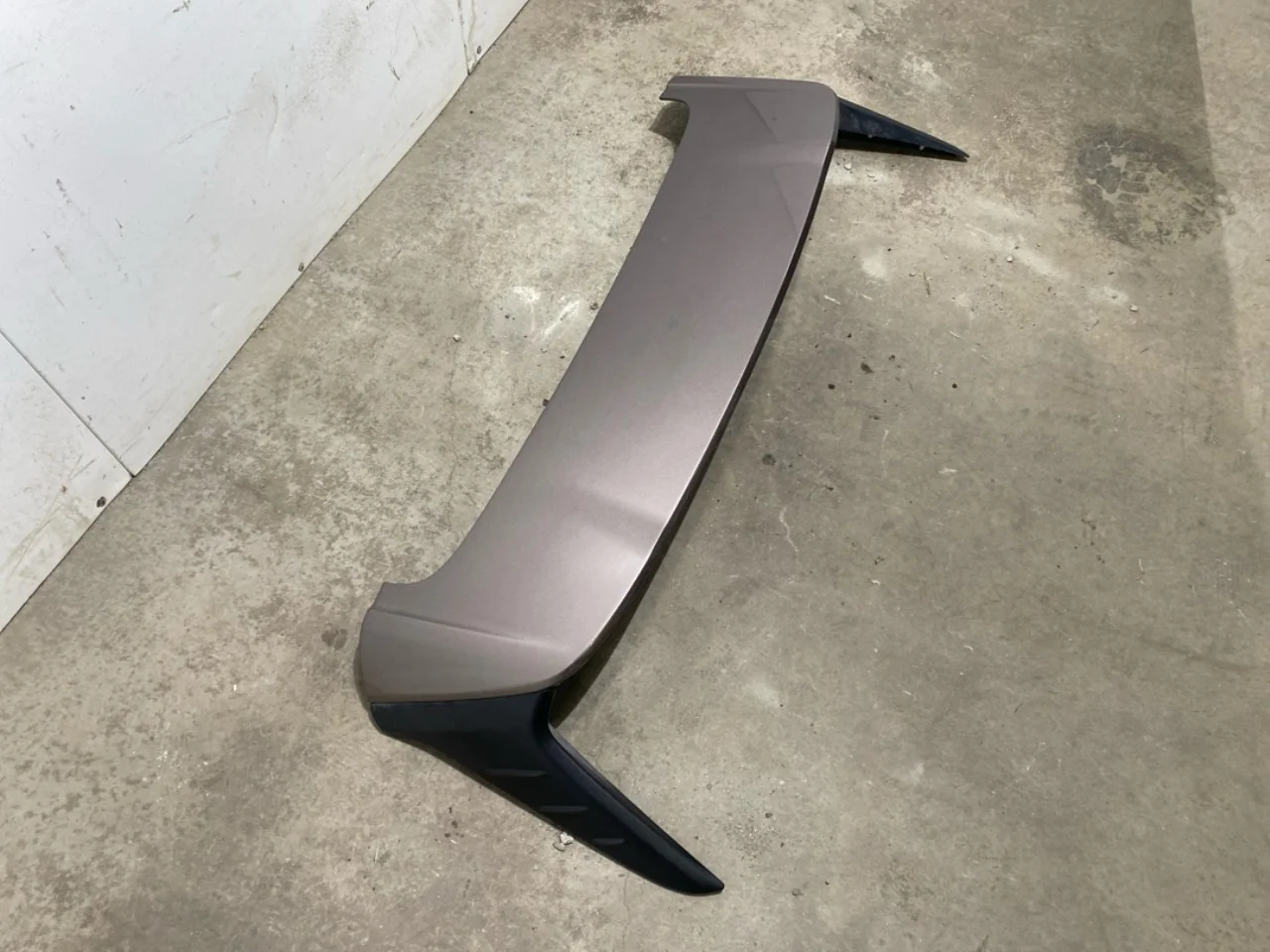 Hyundai KONA / ELECTRIC 2018-23 Spoiler, tailgate view 2
