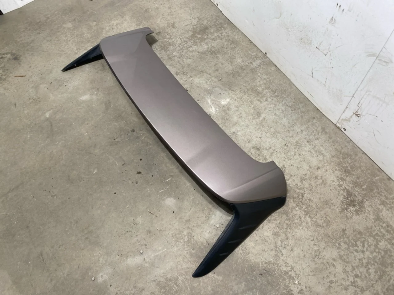 Hyundai KONA / ELECTRIC 2018-23 Spoiler, tailgate view 3